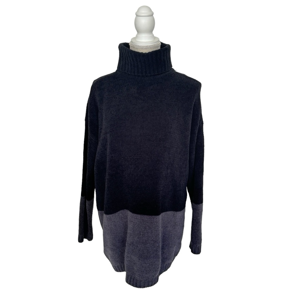 Black and grey BCBG sweater dress in size small.